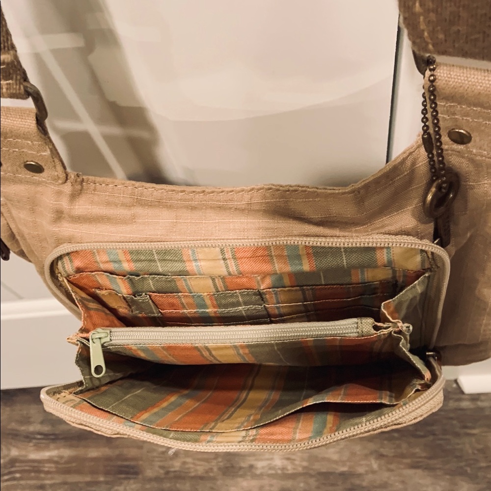 FOSSIL BRAND CROSSBODY BAG